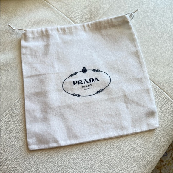 Prada Handbags - Prada sleeper duster Boutique  bag